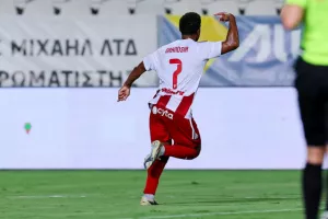 Ολυμπιακός-Νέα Σαλαμίνα: Έξι γκολ και... (Χ)ορταστική ισοπαλία (φώτος)