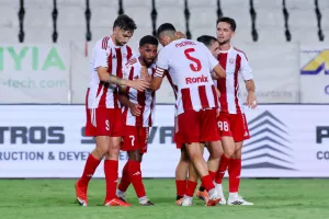 Ολυμπιακός-Νέα Σαλαμίνα: Έξι γκολ και... (Χ)ορταστική ισοπαλία (φώτος)