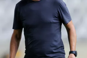 Ολυμπιακός-Νέα Σαλαμίνα: Έξι γκολ και... (Χ)ορταστική ισοπαλία (φώτος)