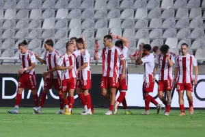 Ολυμπιακός-Νέα Σαλαμίνα: Έξι γκολ και... (Χ)ορταστική ισοπαλία (φώτος)
