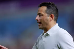Ολυμπιακός-Νέα Σαλαμίνα: Έξι γκολ και... (Χ)ορταστική ισοπαλία (φώτος)