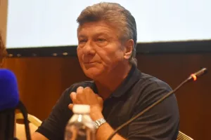«Δεν έχει φτάσει κάτι επίσημο, προχωράμε βάσει σχεδιασμού»  