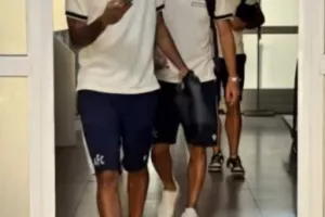 ΦΩΤΟΣ/ Άφιξη ΑΠΟΕΛ
