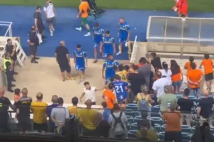 Πριν τα αποδυτήρια, στάση... για τους μικρούς (Βίντεο Kerkida)