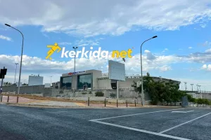 Δύο ώρες πριν την σέντρα/Ελαφριά βροχόπτωση 