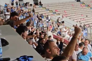 (Βίντεο Kerkida) Έτσι αντέδρασαν Παφίτες και Αλβανοί στο χαμένο πέναλτι του Λουίζ