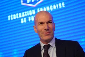 Ο Ζιντάν προκάλεσε φρενίτιδα στους Γάλλους φιλάθλους