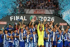 Κατέκτησαν το 25ο Super Cup τους οι Δράκοι