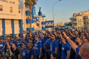 (ΒΙΝΤΕΟ kerkida) Ο Εθνικός Ύμνος από τους "Μαχητές"