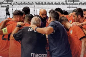 Ηγετικό... "γαλαζοκίτρινο" μήνυμα από τον Χάρη
