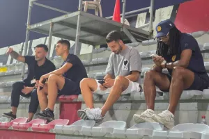 Κοιτάζουν... Σέρτζιο Κονσεϊσάο