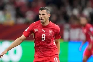 Διετές το deal με τον Ελβετό