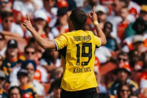 Αποθέωση Sky Sports για Καρέτσα: "Αυτό το παιδί μοιάζει με διαμάντι!"