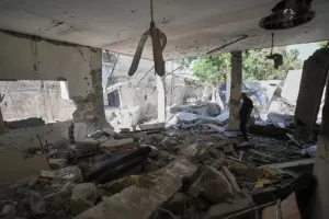 Γάζα: 10 νεκροί σε βομβαρδισμούς - Το Ισραήλ λέει πως στοχοποίησε διοικητές της Χαμάς