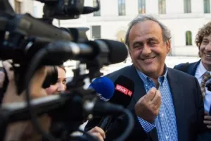 Πλατινί: «Πρέπει να φύγει ο Ινφαντίνο»