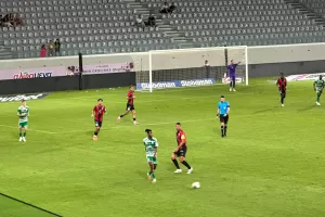 (LIVE) Άρης 0-0 Καρμιώτισσα