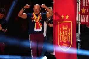 Εθνική Ισπανίας: Έδεσε τον Ντε Λα Φουέντε έως το 2032