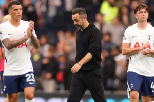 Άλλαξαν πολλά στο «Tottenham Stadium, όμως μία κακή συνήθεια των «σπιρουνιών» παραμένει από το 2024!