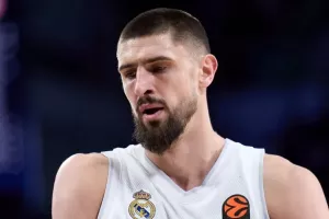 Τέλος από την Μπασκόνια ο Άλεξ Λεν