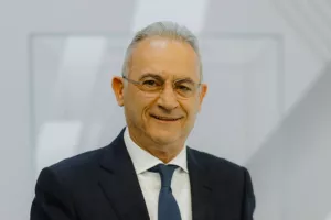 «Η απόφαση μου δεν είναι ούτε εντός ούτε εκτός ΔΗΣΥ»