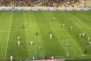 (LIVE/Ημίχρονο) ΑΠΟΕΛ 2-0 ΑΕΛ