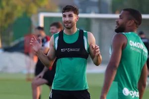 (Φώτος) Δουλειά... για Απόλλωνα
