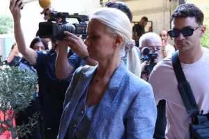 Υπόθεση Μαζωνάκη: Η γραμματέας «καίει» την 56χρονη γιατρό