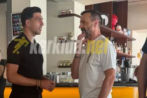 Τετ-α-τετ Μπακασέτα – Μάντζιου/Φώτο-kerkida