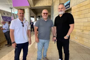 Φιλαράκια!