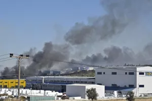 Πληροφορίες ότι εντοπίστηκαν χωρίς τις αισθήσεις τους οι δύο πιλότοι στην Τανάγρα