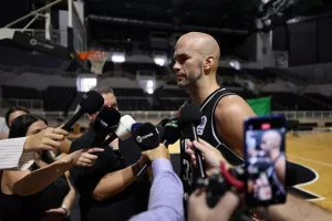 Καλάθης: «Υπάρχει πίεση στον ΠΑΟΚ, αλλά είναι θετικό αυτό-Μπορούμε να διεκδικήσουμε τίτλους»