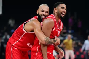 Θρυλική ανατροπή με ηγέτη Φουρνιέ και πρόκριση στον τελικό του Super Cup!