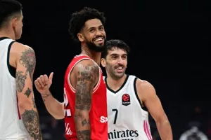 Καμπάτσο: "Όλοι οι τίτλοι πρέπει να πανηγυρίζονται, ειδικά κόντρα σε έναν αντίπαλο όπως ο Ολυμπιακός"