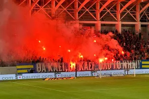 (ΒΙΝΤΕΟ Kerkida) Είσοδος μέσα σε ΩΡΑΙΑ ατμόσφαιρα!