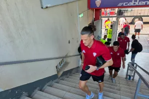 (ΦΩΤΟΣ kerkida) H άφιξη της Νέας Σαλαμίνας  