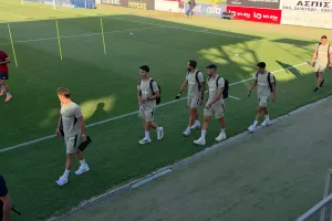 (ΦΩΤΟΣ kerkida) Η άφιξη της ΑΕΚ με συνοδεία 