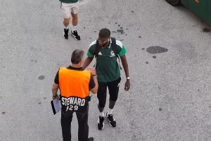 (Φώτος kerkida) Η άφιξη της Ομόνοιας 