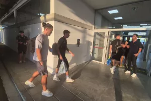 Φώτος από την άφιξη της Krasava ENY