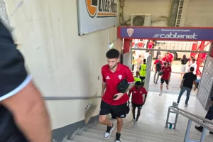 (ΦΩΤΟΣ kerkida) H άφιξη της Νέας Σαλαμίνας  