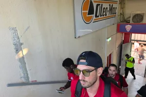 (ΦΩΤΟΣ kerkida) H άφιξη της Νέας Σαλαμίνας  