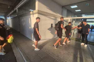 Φώτος από την άφιξη της Krasava ENY
