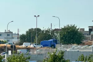 (Φώτος kerkida) Στη Λεμεσό και ο "Αίαντας" 