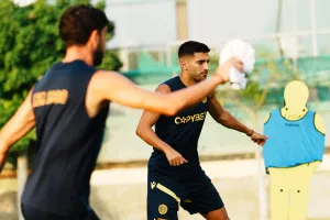 (Φώτος) Δουλειά... ενόψει ΑΠΟΕΛ