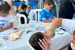 (Φώτος kerkida) Μαζικότητα στο Fan Zone 