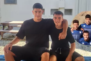 Φιλαράκια στο σχολείο, συμπαίκτες στην Εθνική... αντίπαλοι την 1η αγωνιστική!