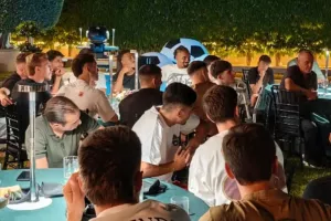 Τους δεξιώθηκε ο Πρόεδρος (Φώτος)