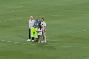 (Φώτος kerkida) Τίμησε τον Ανδρέα Μουσκάλλη