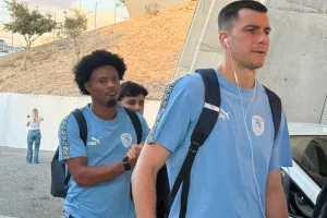 (Φώτος Kerkida) Έφτασε... η Πάφος