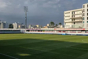 Το Νέα Σαλαμίνα-Ανόρθωση "παίζει" στο kerkida.net