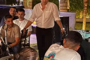 Τους δεξιώθηκε ο Πρόεδρος (Φώτος)